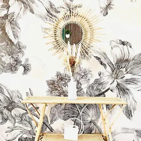 T2 « boheme » Avec Spa… דירה